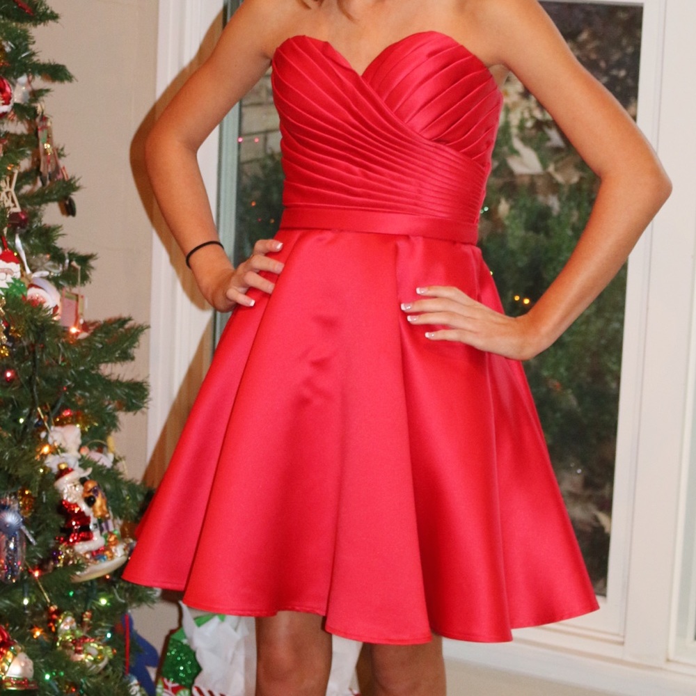 RED DRESS